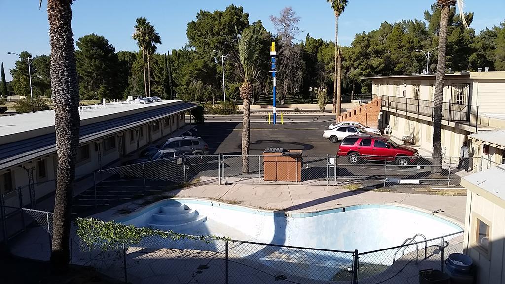 Riviera Motor Lodge Tucson Exterior photo
